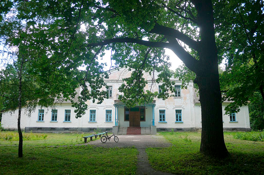 Галерея
